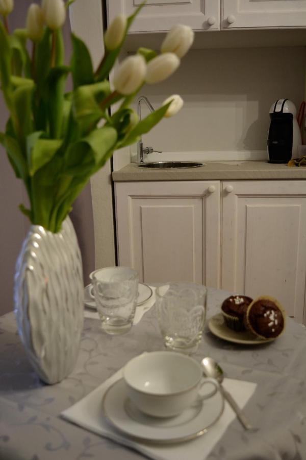 B&B Dolce Casa Con Sauna E Cromoterapia โดโมดอสโซลา ภายนอก รูปภาพ