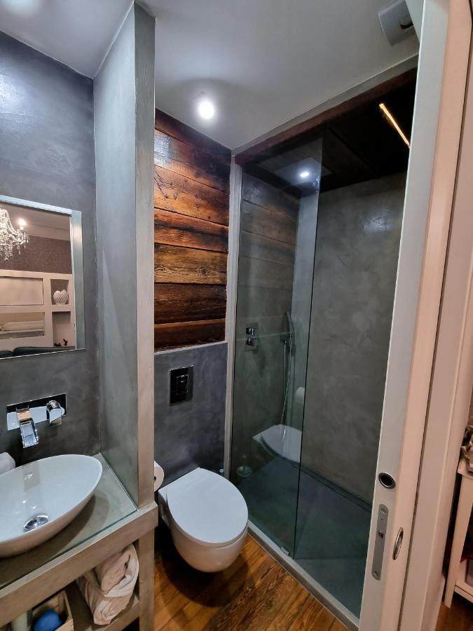 B&B Dolce Casa Con Sauna E Cromoterapia โดโมดอสโซลา ภายนอก รูปภาพ