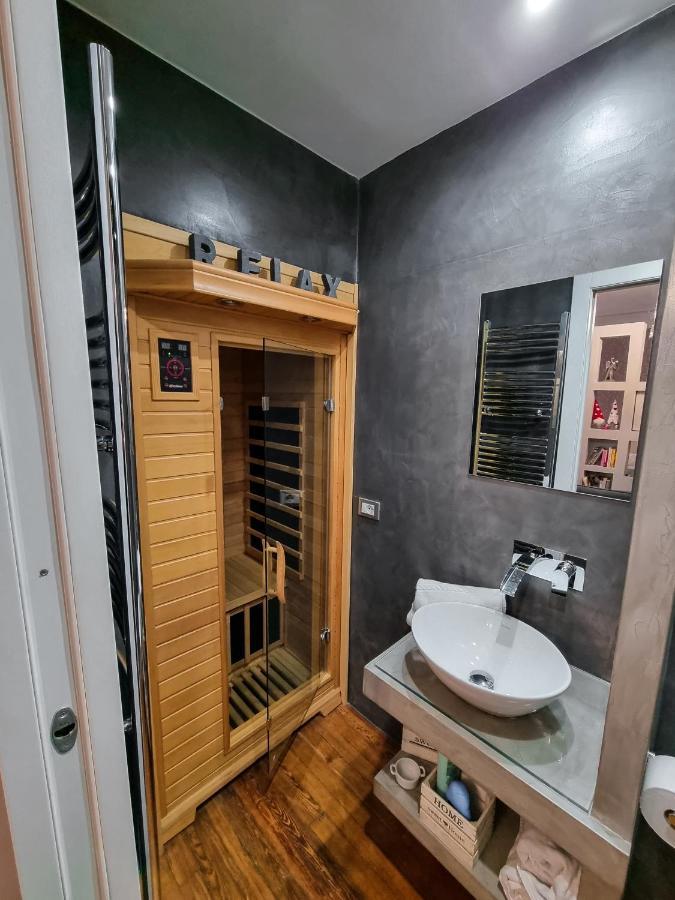 B&B Dolce Casa Con Sauna E Cromoterapia โดโมดอสโซลา ภายนอก รูปภาพ